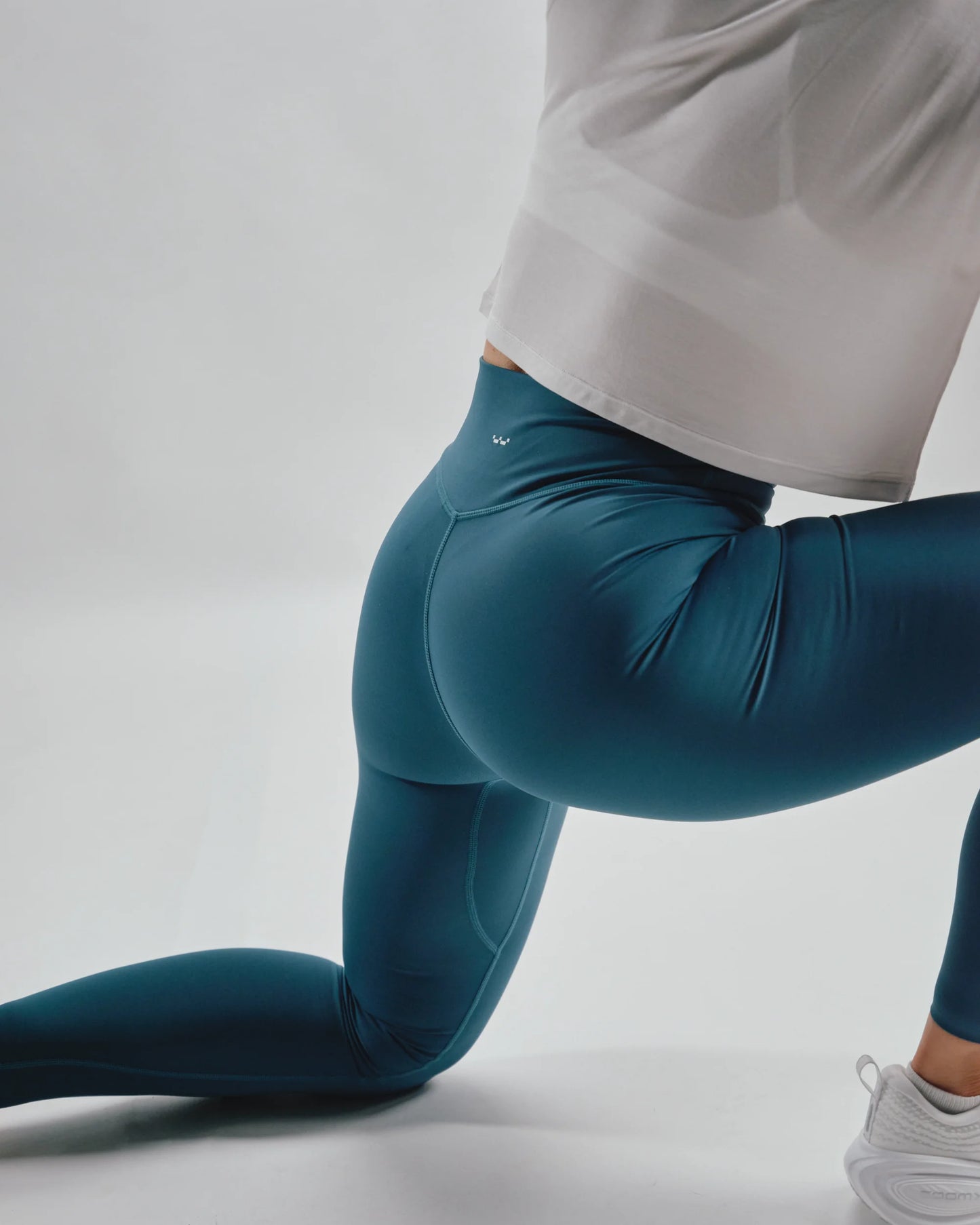 W. KONKURRANSETIGHTS - BALSAM