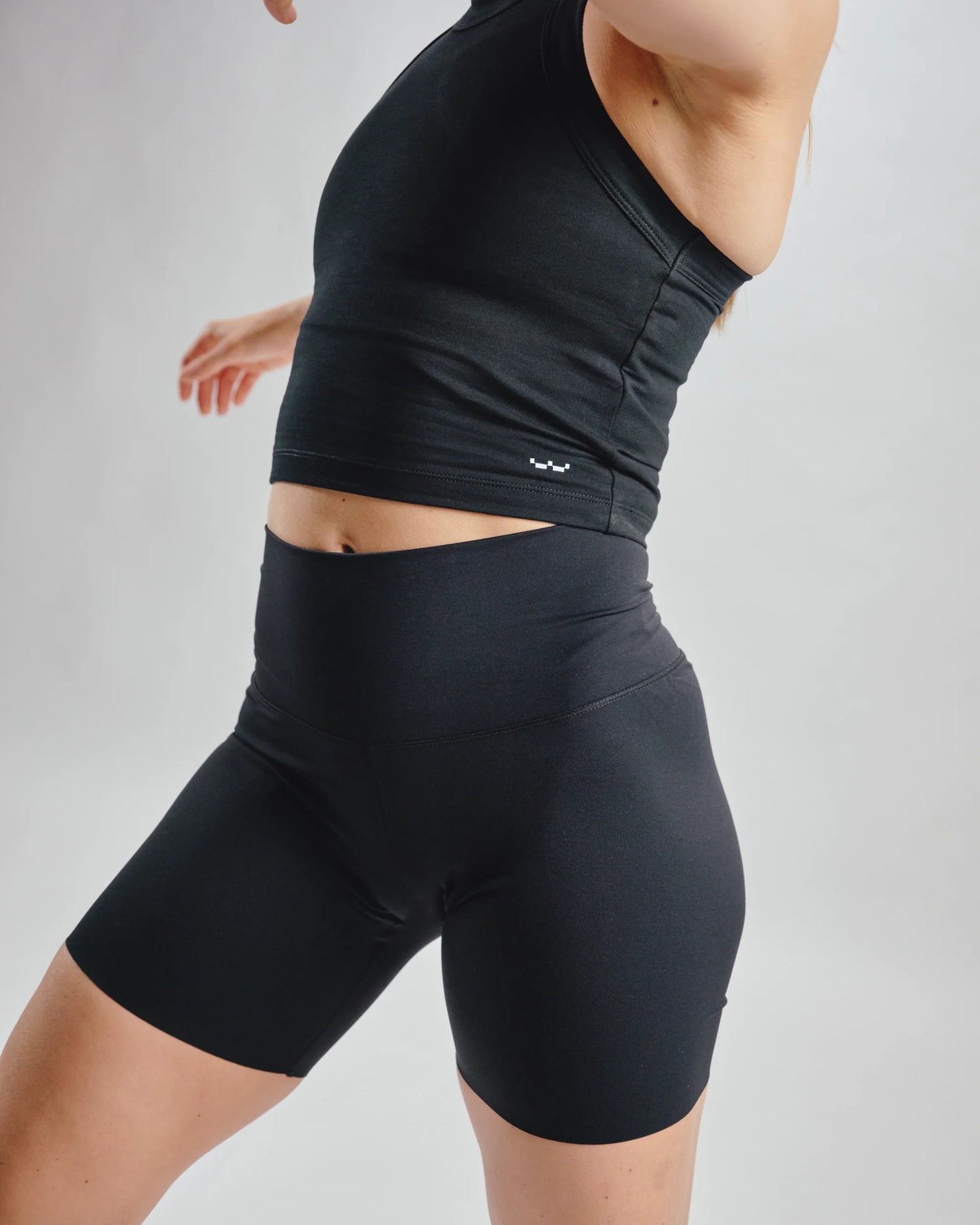 W. CROP TOPP